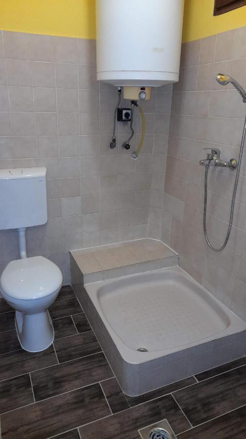 Hotel Centrum Apartman à Hajdúszoboszló Extérieur photo